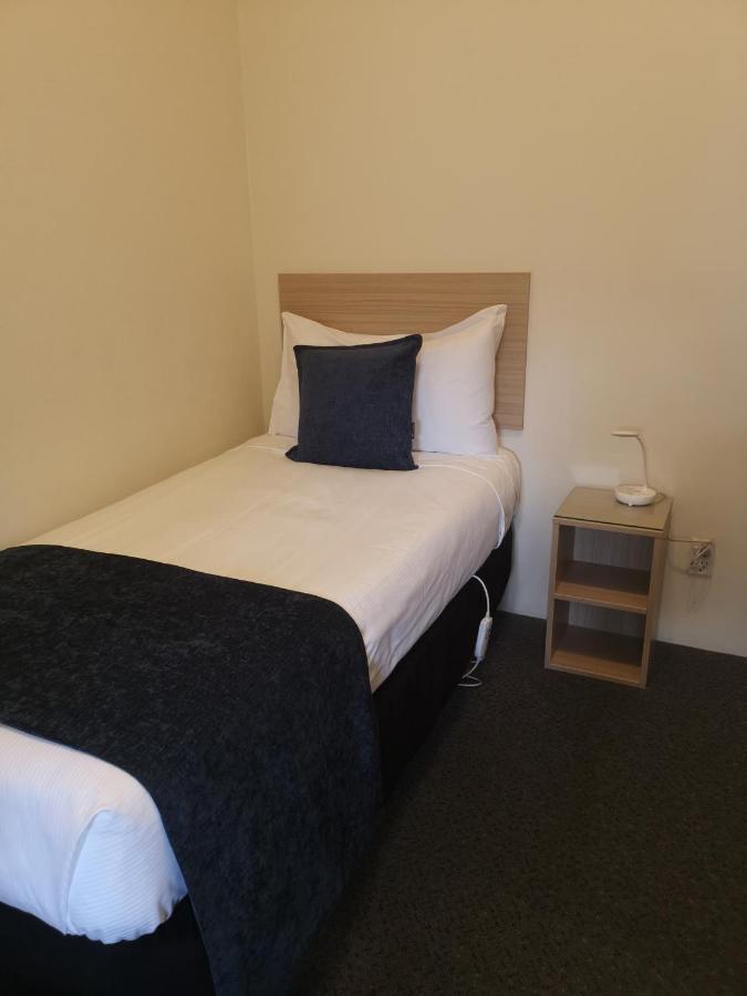 Captains Quarters Motor Inn Cambridge Exteriör bild