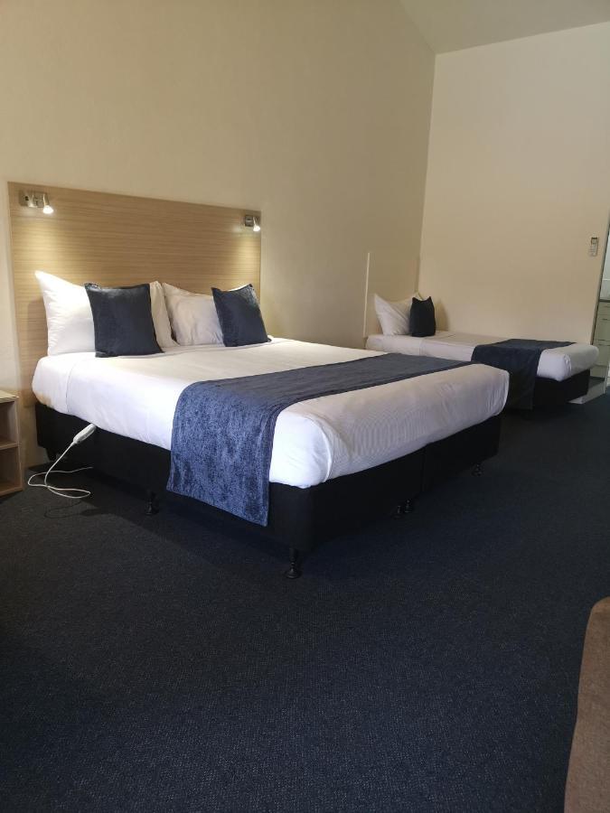 Captains Quarters Motor Inn Cambridge Exteriör bild
