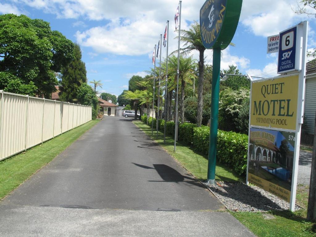 Captains Quarters Motor Inn Cambridge Exteriör bild