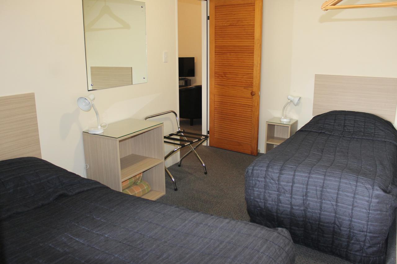 Captains Quarters Motor Inn Cambridge Exteriör bild