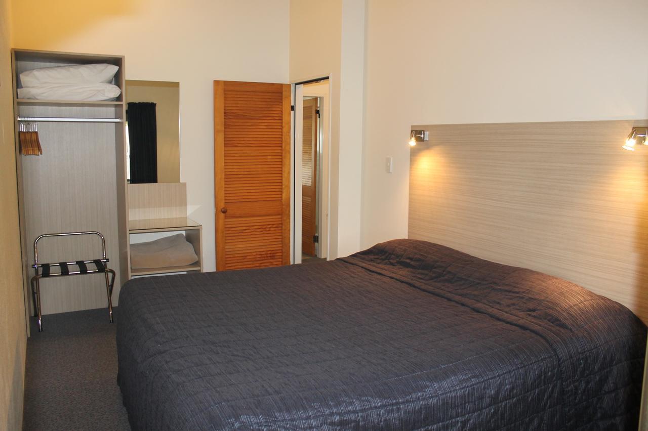 Captains Quarters Motor Inn Cambridge Exteriör bild