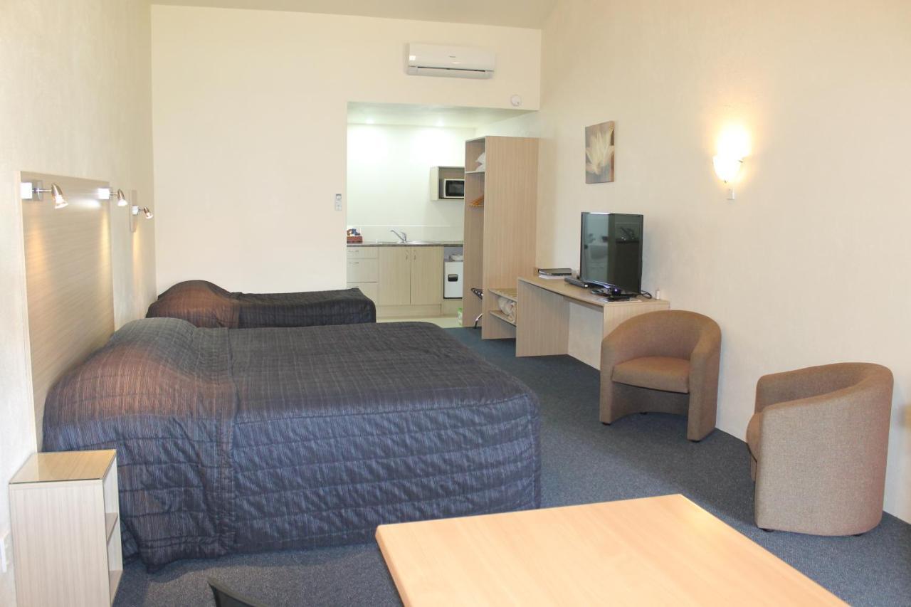 Captains Quarters Motor Inn Cambridge Exteriör bild